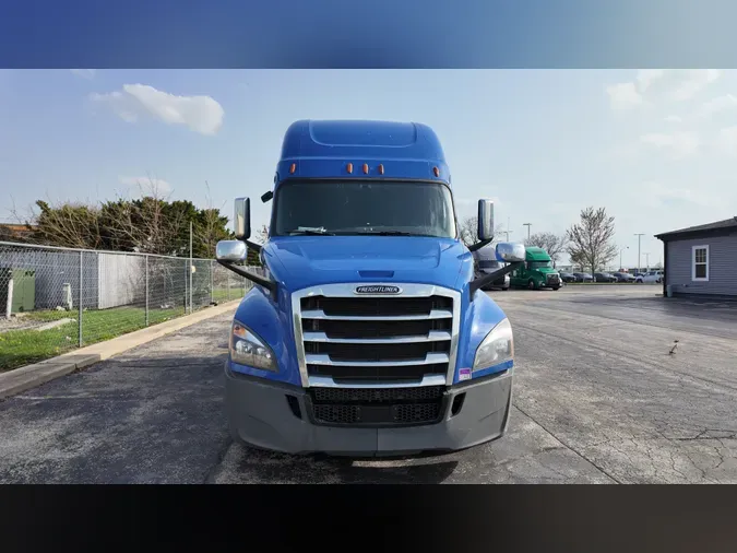 2020 FREIGHTLINER CASCADIA 126