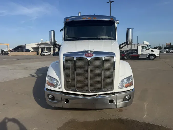 2021 Peterbilt 57935e777e34e5eeef83003873afb194267