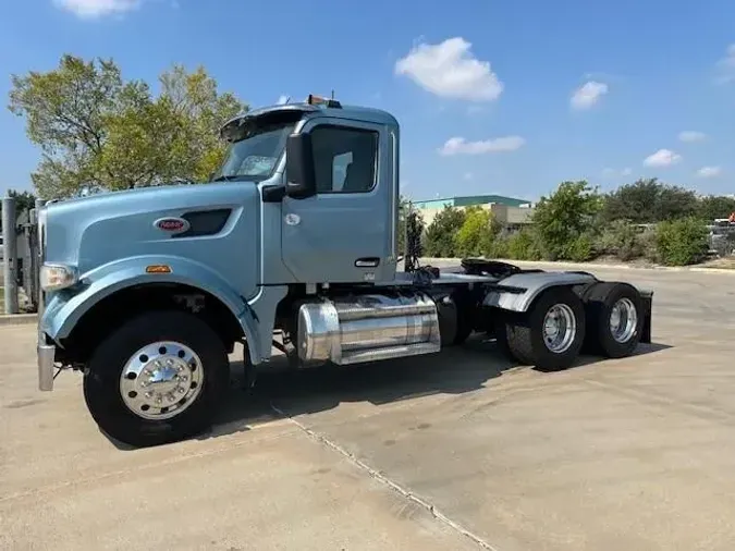 2022 Peterbilt 567