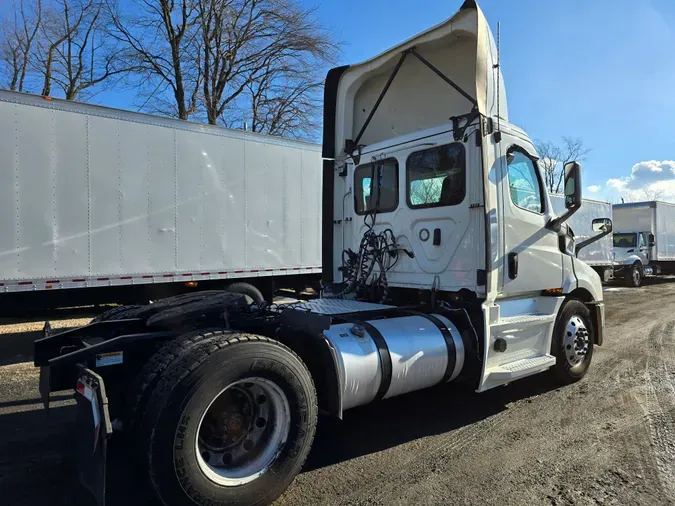 2019 FREIGHTLINER/MERCEDES NEW CASCADIA 116