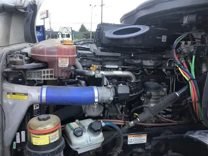 2020 FREIGHTLINER CA126