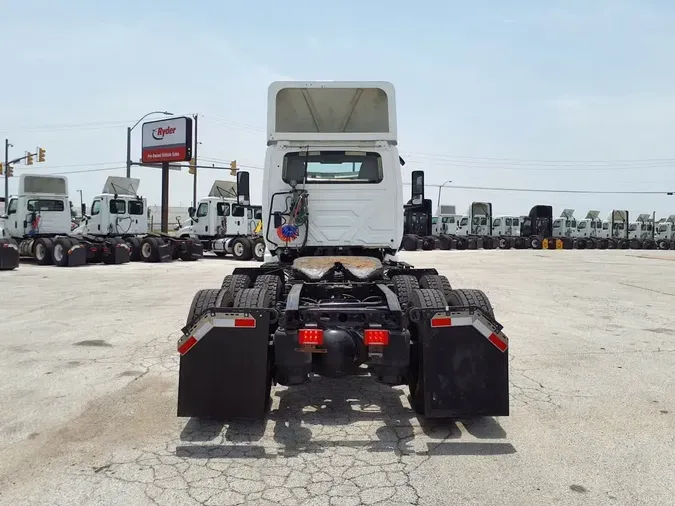 2018 NAVISTAR INTERNATIONAL LT625 DAYCAB T/A