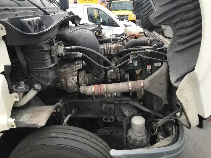 2017 FREIGHTLINER X12564ST