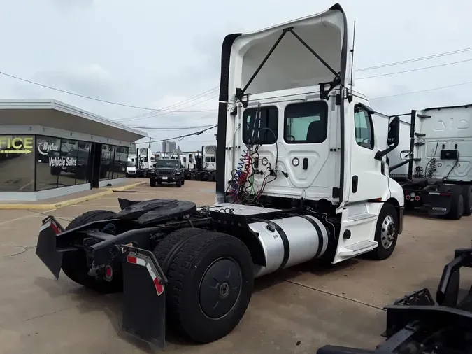 2020 FREIGHTLINER/MERCEDES NEW CASCADIA 116