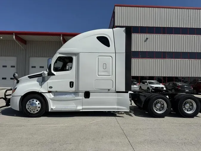 2023 Freightliner Cascadia®35f9f920d90e456ab4f0c794367f3754