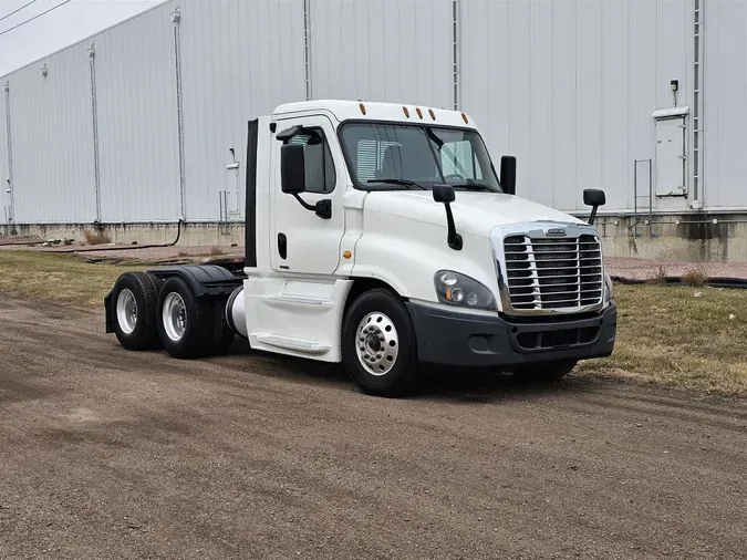 2016 Freightliner Cascadia35ff05e781895fa25a0052e5a551f65e