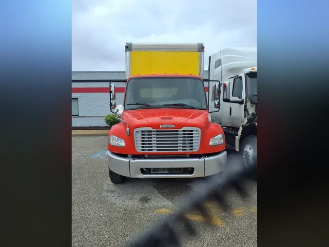 2018 FREIGHTLINER M2 106