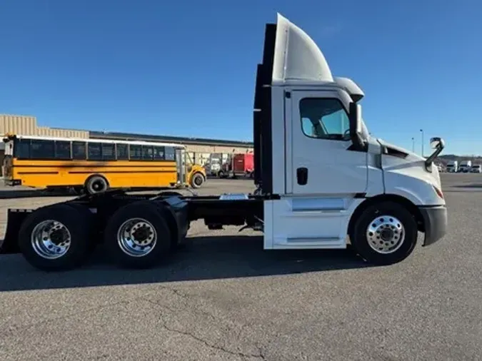 2025 Freightliner PE116DC