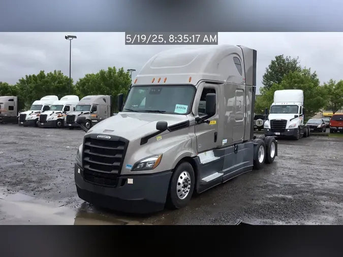 2021 Freightliner Cascadia