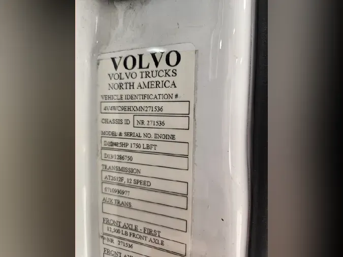 2021 VOLVO VNR64T300361399993e75bd2512cbed658ae6b479