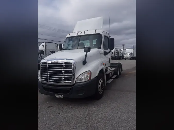 2018 FREIGHTLINER/MERCEDES CASCADIA 125361486fe735ddab021959b423599f94d