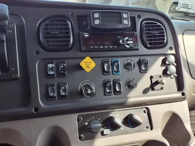 2019 FREIGHTLINER/MERCEDES M2 106361586213a5ff670a45e35db7f32a9aa