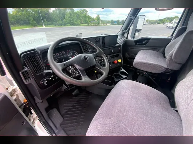 2021 INT LT625 6x4