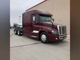 2018 Freightliner CASCADIA 125