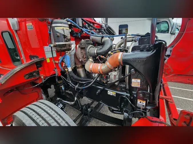 2020 Peterbilt 348