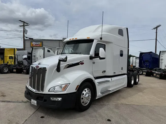 2023 Peterbilt 579