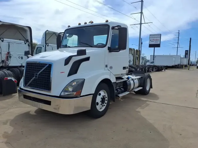 2016 VOLVO VNL42TRACTOR361967f168f1610187b72aebaf05fed6