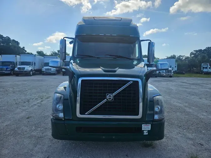 2017 VOLVO VNL64TRACTOR