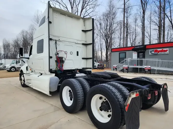 2020 NAVISTAR INTERNATIONAL LT625 SLPR CAB