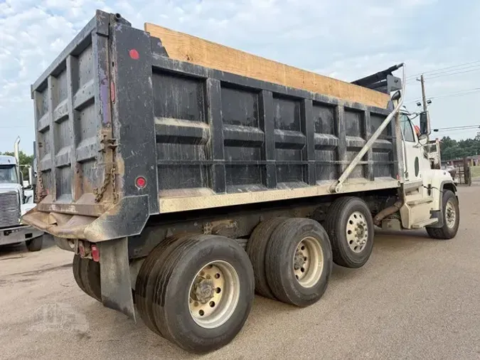 2019 WESTERN STAR 4700