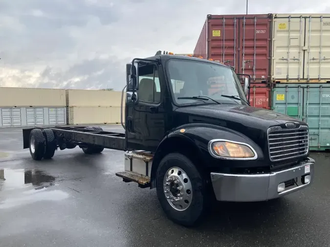 2019 FREIGHTLINER/MERCEDES M2 106