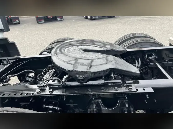 2022 INTERNATIONAL LT