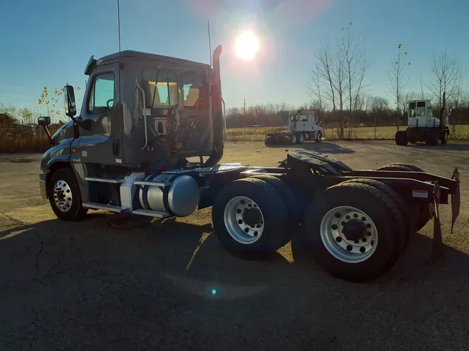 2018 FREIGHTLINER/MERCEDES CASCADIA 125