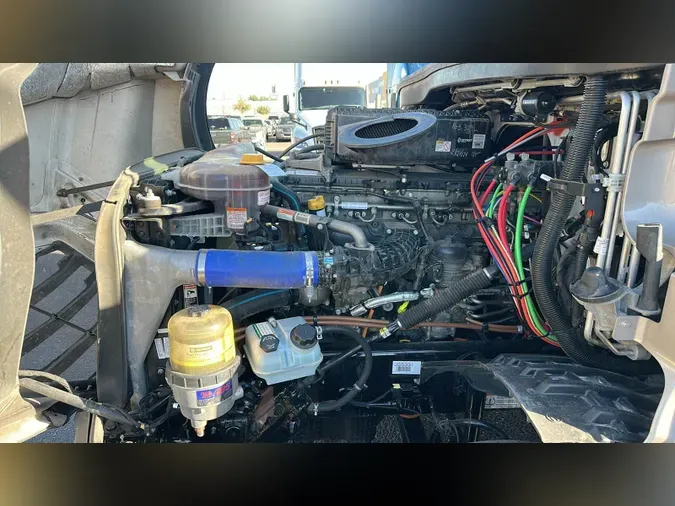 2024 Freightliner Cascadia 12636237b89cb1c2f16abaf7c590ed8085c