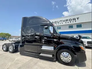 2023 Freightliner Cascadia 126