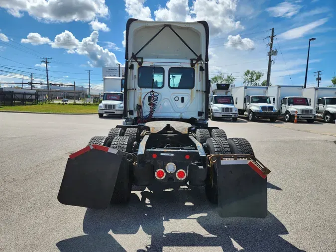 2018 FREIGHTLINER/MERCEDES CASCADIA 125