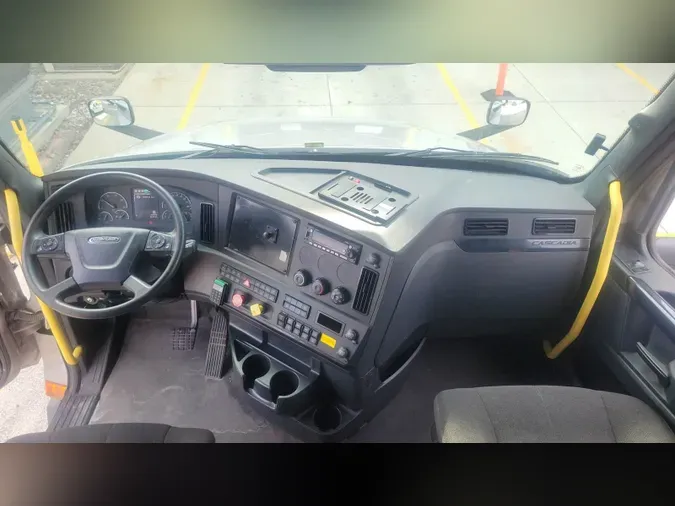 2024 Freightliner Cascadia