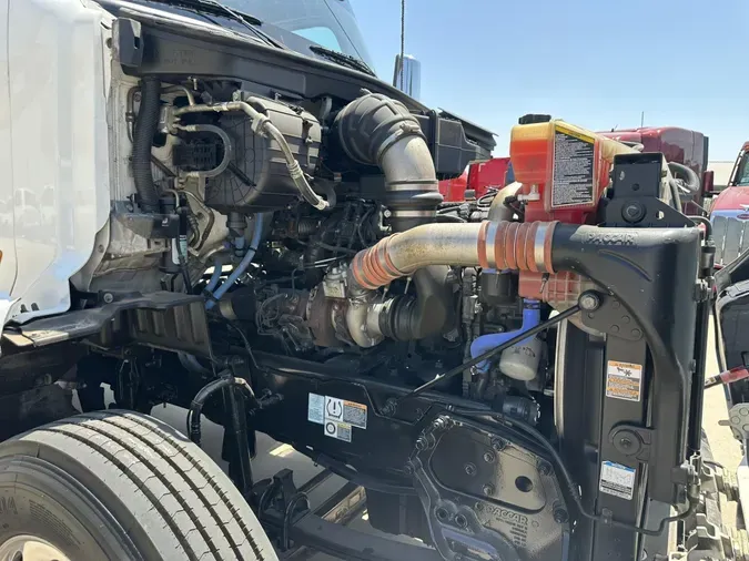 2021 Peterbilt 57936301747fab8d8de281deb36a723cfb1