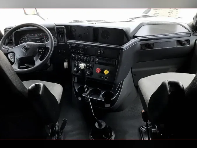 2022 INT LT625 6x4
