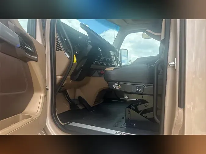 2021 KENWORTH T680363636cca66ed2f19f6ffd48275fc037