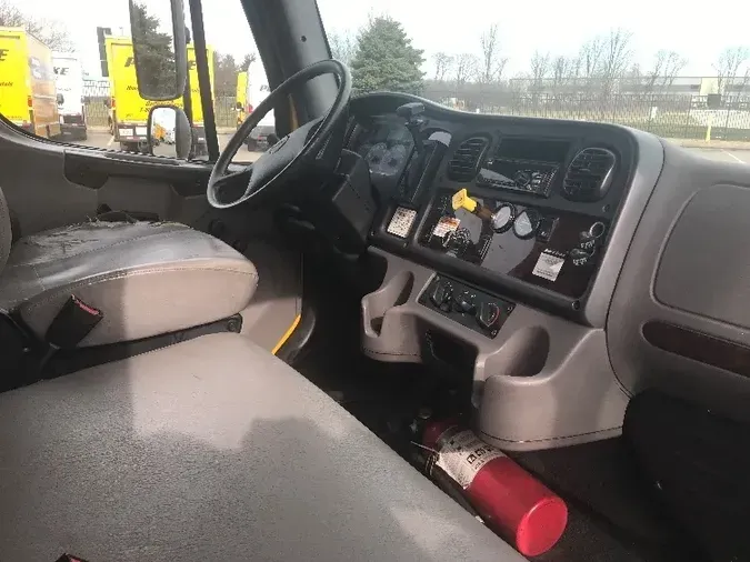 2019 Freightliner M2