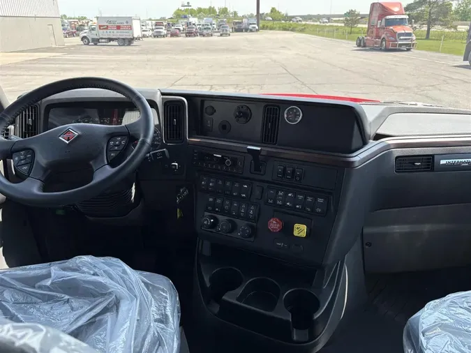2027 International LT625363a012009213a8d85e08862298f7905