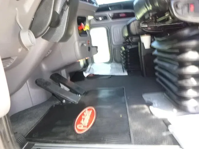 2022 Peterbilt 389
