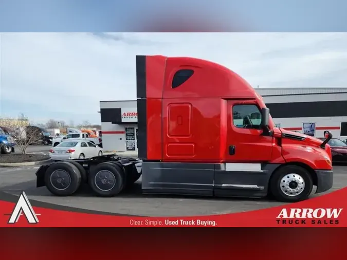 2021 FREIGHTLINER CA126