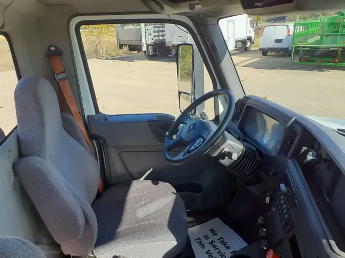 2019 NAVISTAR INTERNATIONAL LT625 DAYCAB T/A364627024cdfac4adb86e8fd7c018eba