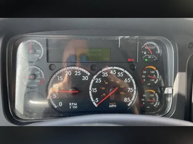 2019 Freightliner Business Class M2 106