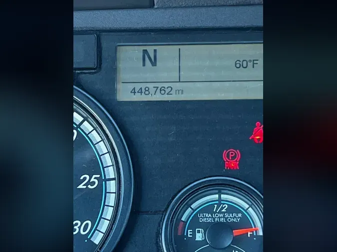 2019 FREIGHTLINER CASCADIA 125