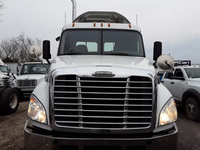 2018 FREIGHTLINER/MERCEDES CASCADIA 125