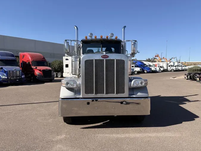 2020 Peterbilt 389