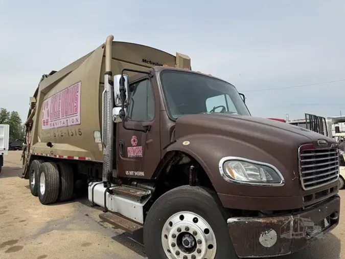 2013 FREIGHTLINER BUSINESS CLASS M2 106
