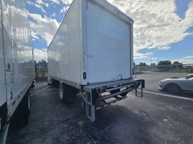 2018 FREIGHTLINER/MERCEDES M2 106