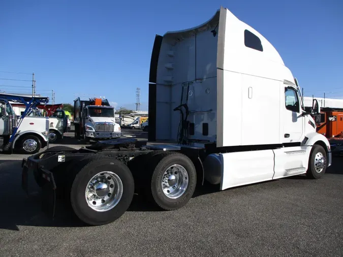 2023 Peterbilt 579