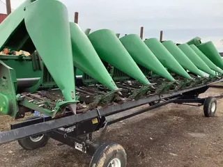 2001 John Deere 893