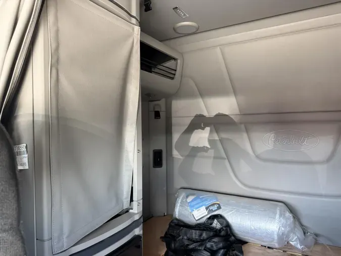2021 Peterbilt 567