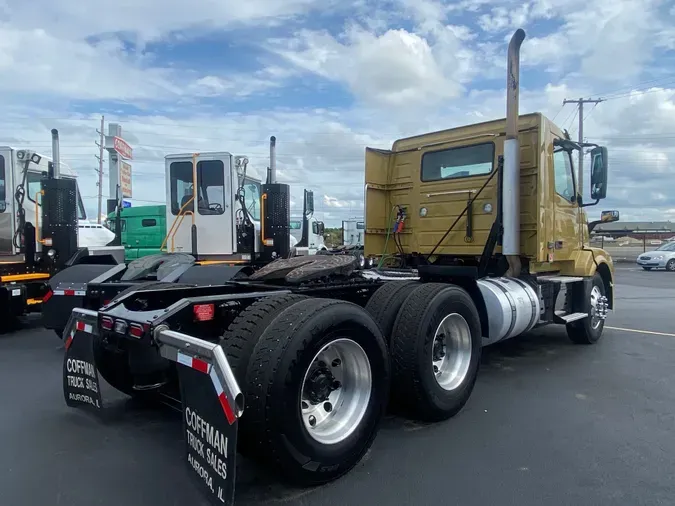 2018 VOLVO TRUCK VNL64T300