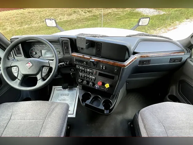 2021 INT LT625 6x4